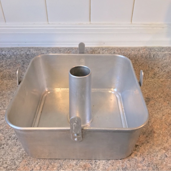 Comet Kitchen Vintage Comet Aluminum Square Tube Pan 2 Pieces 9 X 9